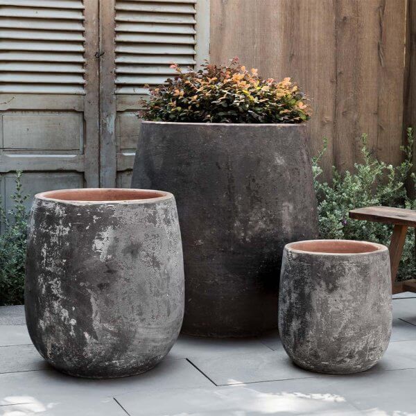 The Can Tho Wabi-Sabi Noir Plant Pots - noir